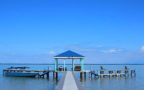 Daphne's Lagoon Lodge
